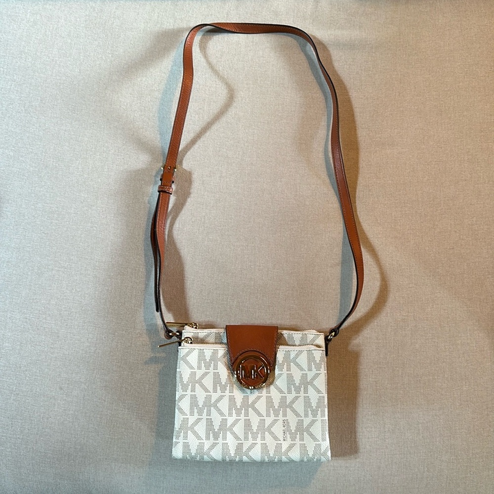 Michael Kors Crossbody